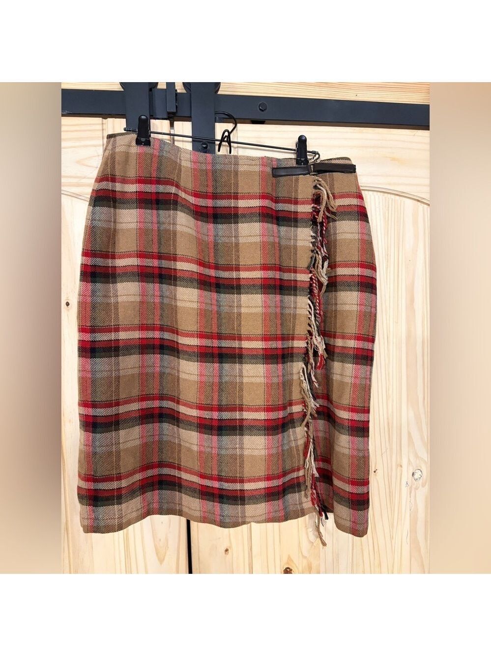 Vintage Jaclyn Smith Classic Wool Tartan Plaid Knee Length Fringe Wrap Skirt 18
